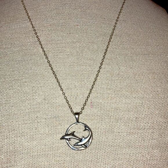 NWOT Sterling Silver Necklace With Dolphin Pendant on Fine Chain. - Picture 1 of 3